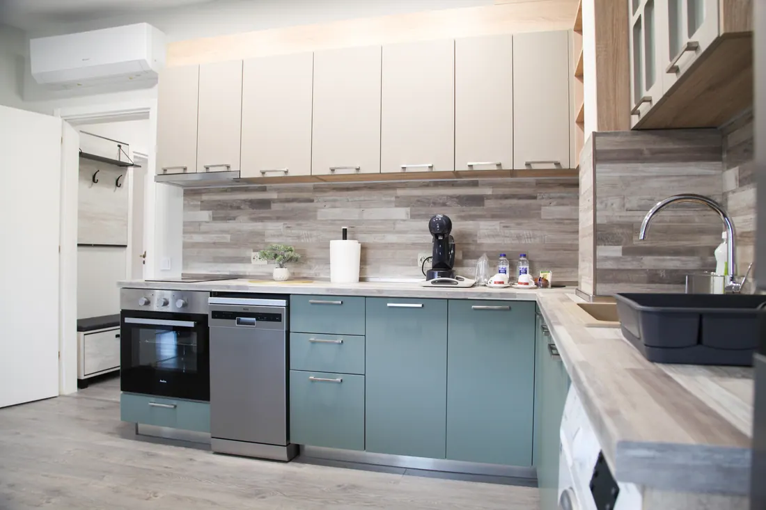 Апартамент № 11 · Две спални с удобни легла 160/200 см — Corner House Lovech