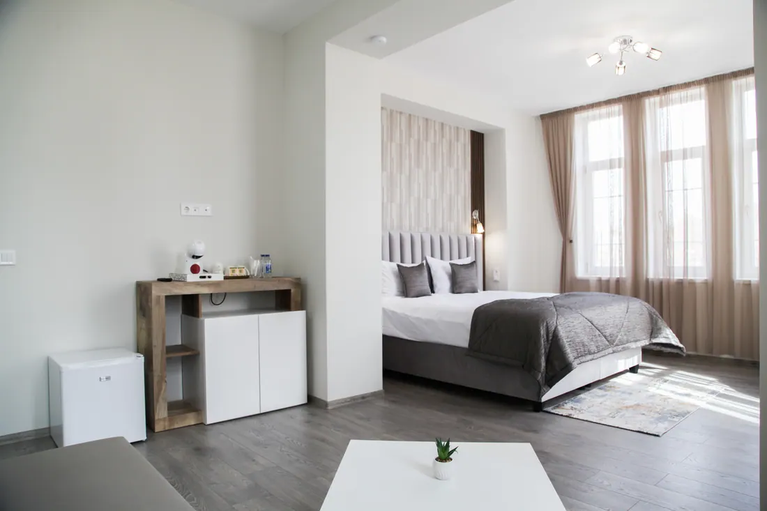 Студио № 6 — Corner House Lovech