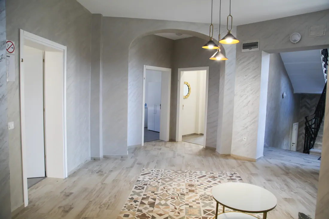 Corner House отвътре