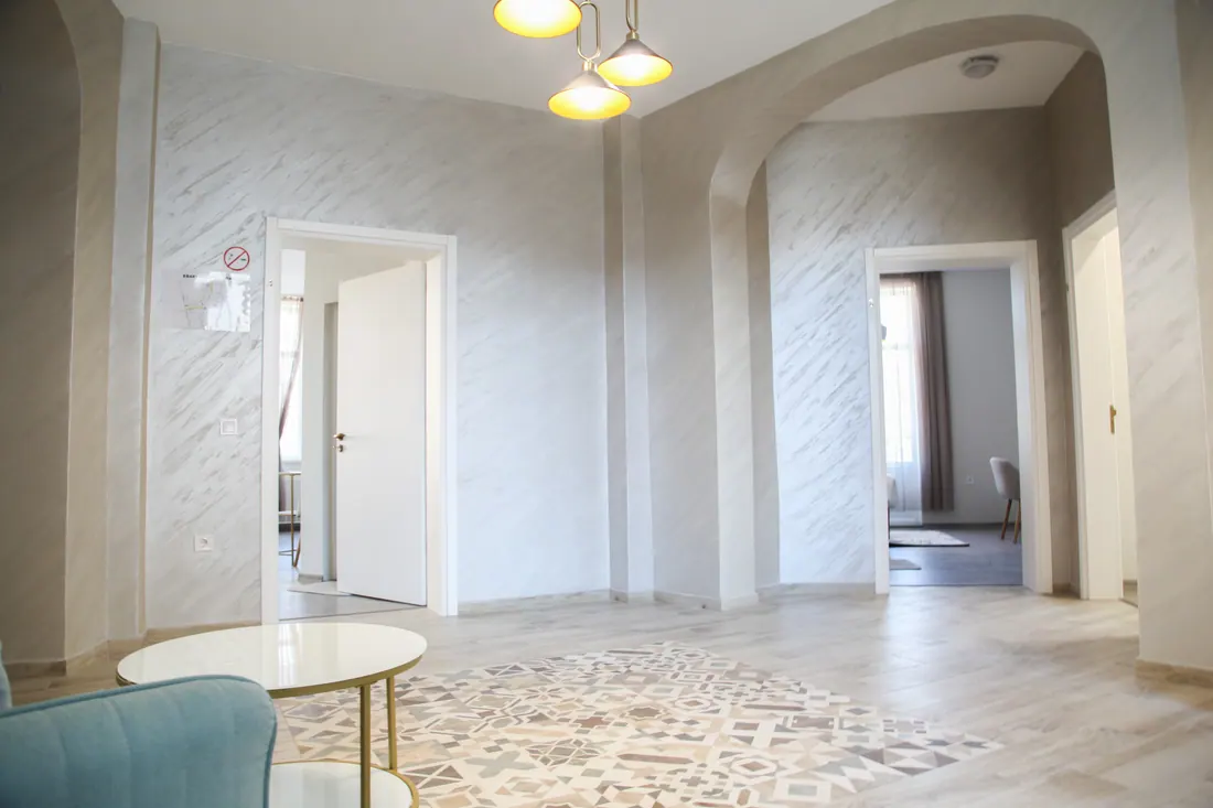 Corner House отвътре