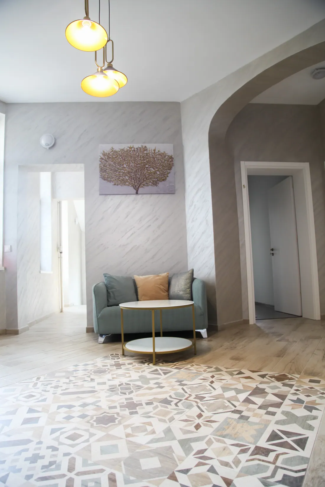 Corner House отвътре