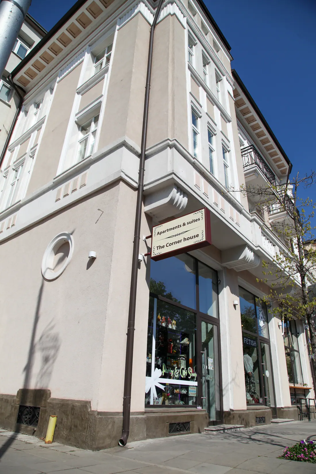 Corner House — сграда в стил Барок
